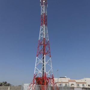Tres patas de comunicación tubular de acero torres
