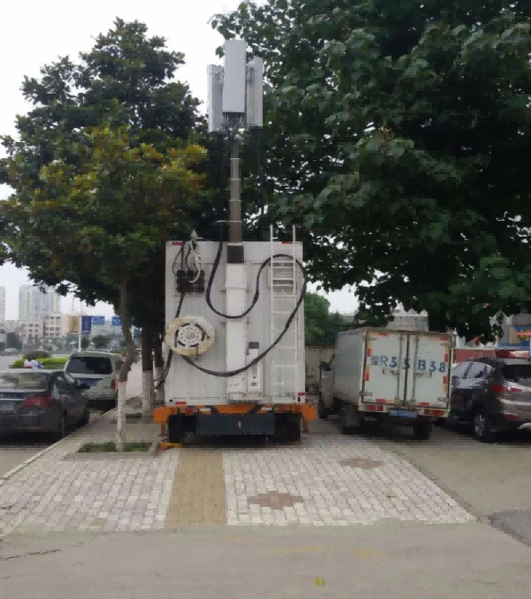Mástil de antena telescópica